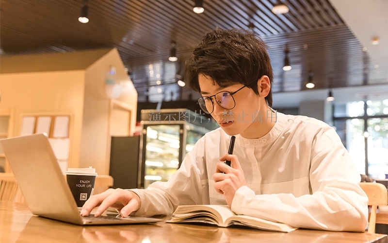 從0-1孵化達(dá)人，圍繞 B站做全品類(lèi)內(nèi)容